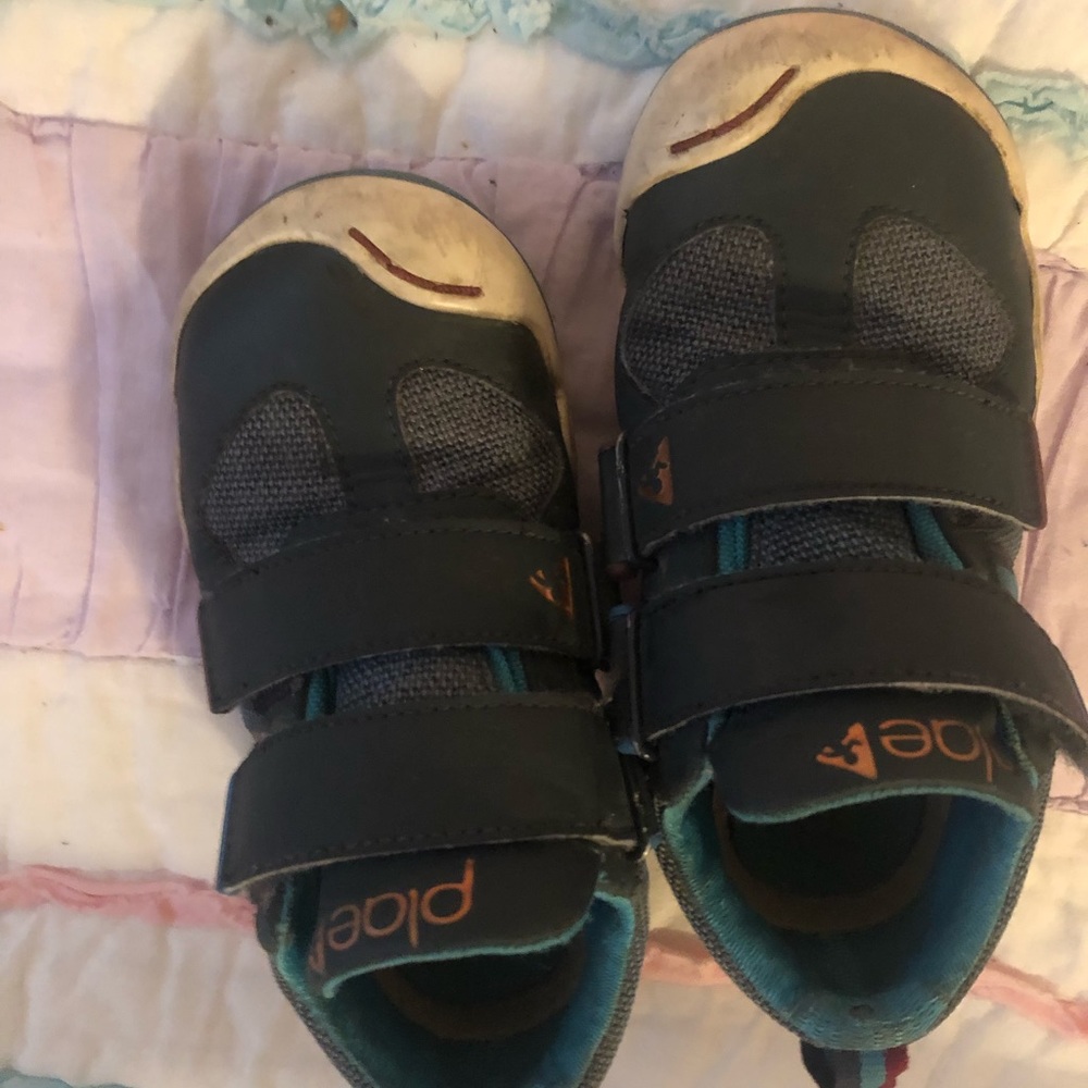 Plae boys blue shoes